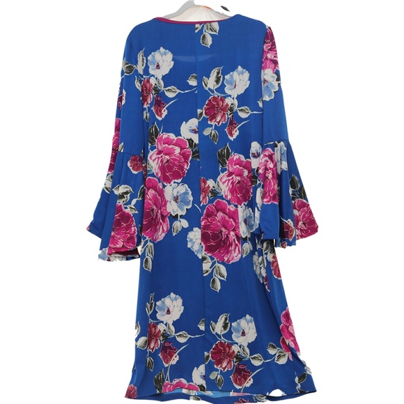 *🥳HOST PICK* Blue Floral Dress with Bell Sleeves - Picture 3 of 4